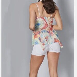 Tie dye top, adjustable straps, preowned, good condition, SIZE L